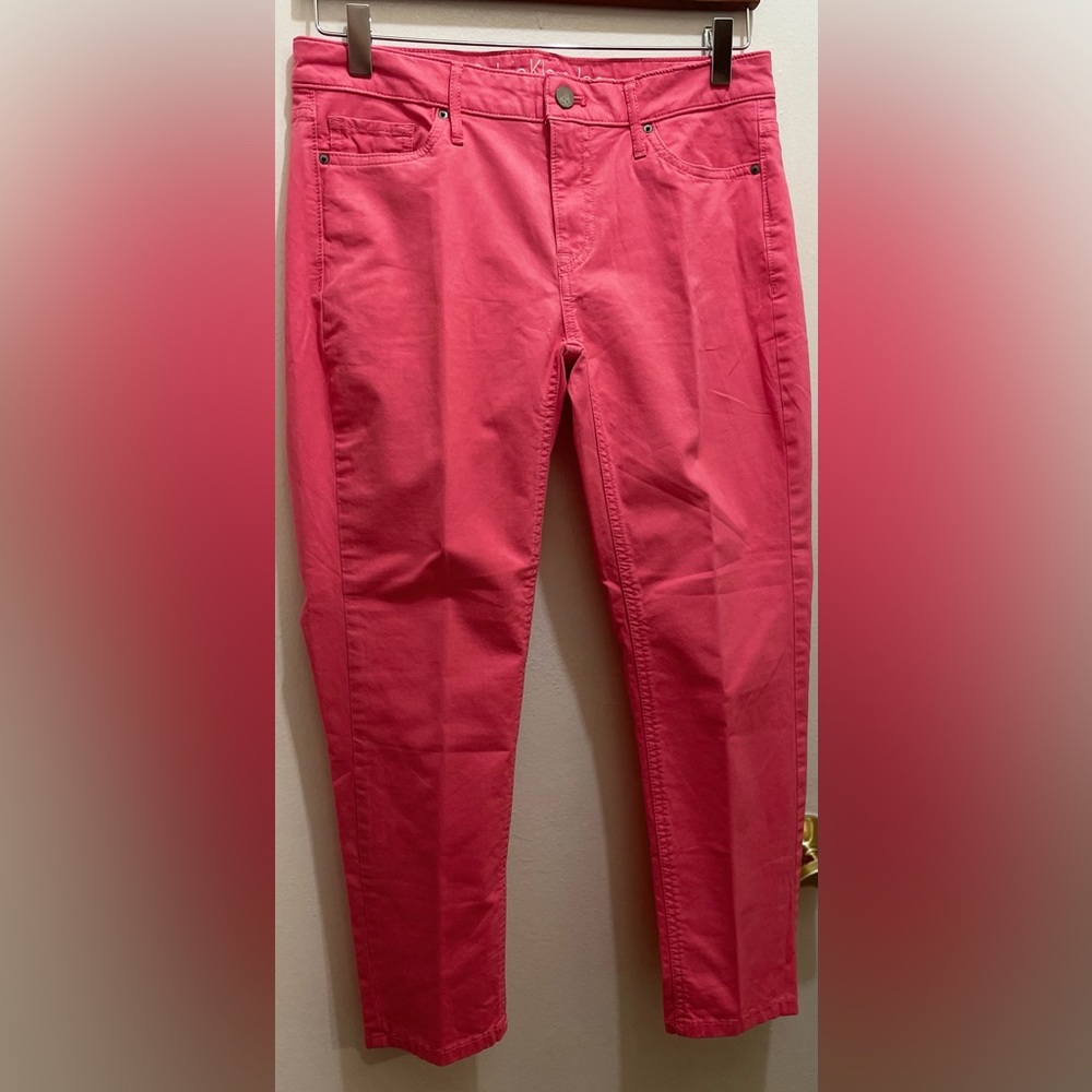 Calvin Klein Skinny Jeans Coral Color Size 8 COD # 0259.